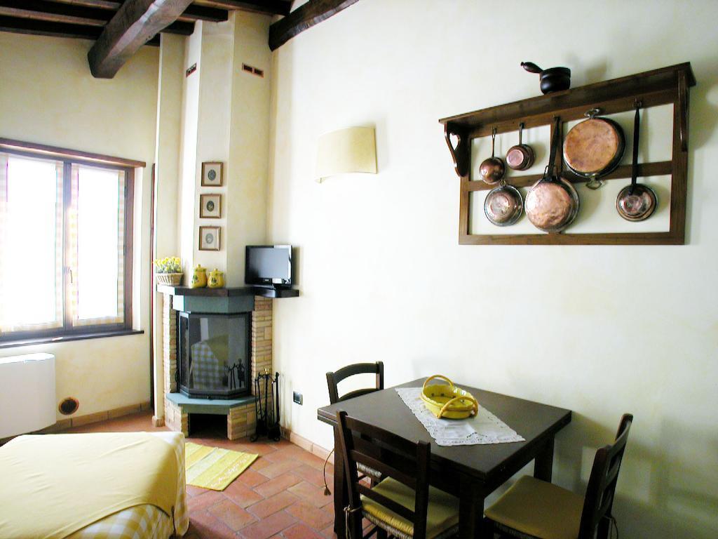 Agriturismo Istrice Innamorato Campello sul Clitunno Camera foto